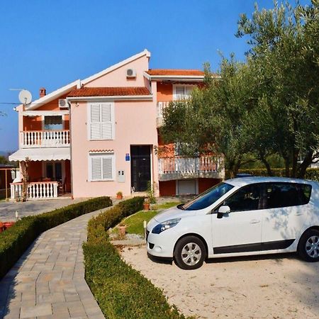 Apartments Darko - 30 M From Beach ซูโกชัน ภายนอก รูปภาพ