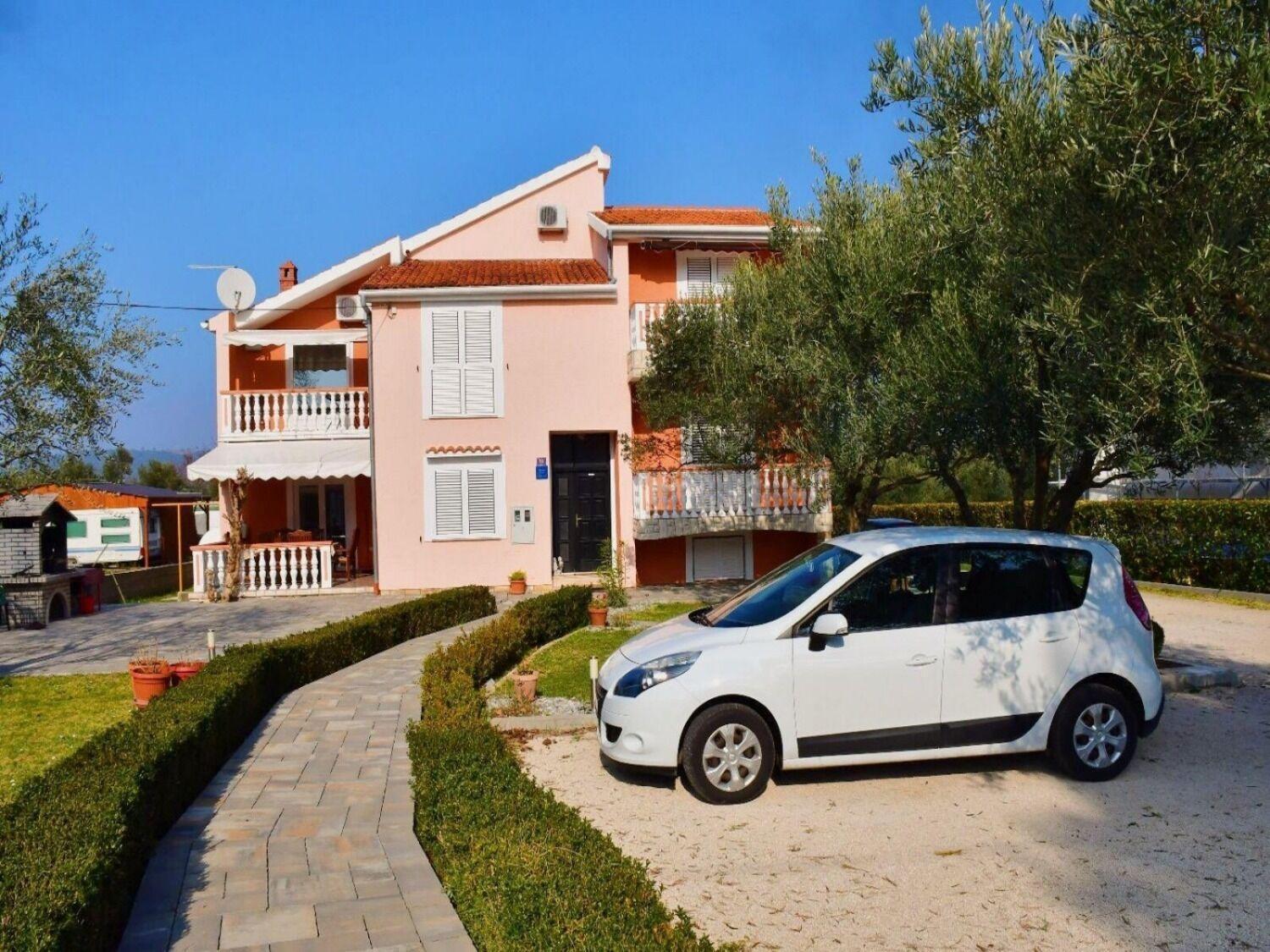 Apartments Darko - 30 M From Beach ซูโกชัน ภายนอก รูปภาพ